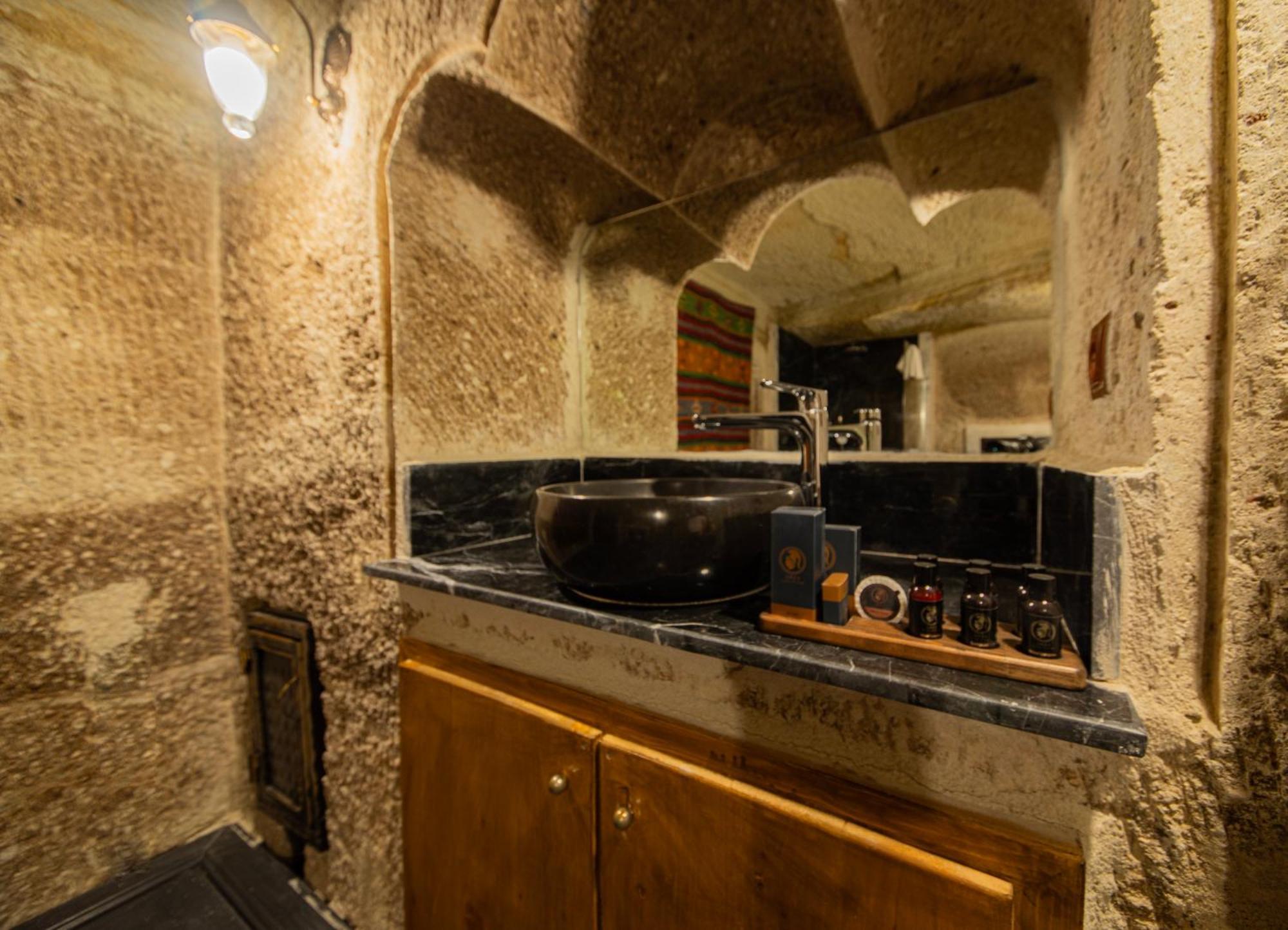 Ares Cave Suites เกอเรเม ภายนอก รูปภาพ
