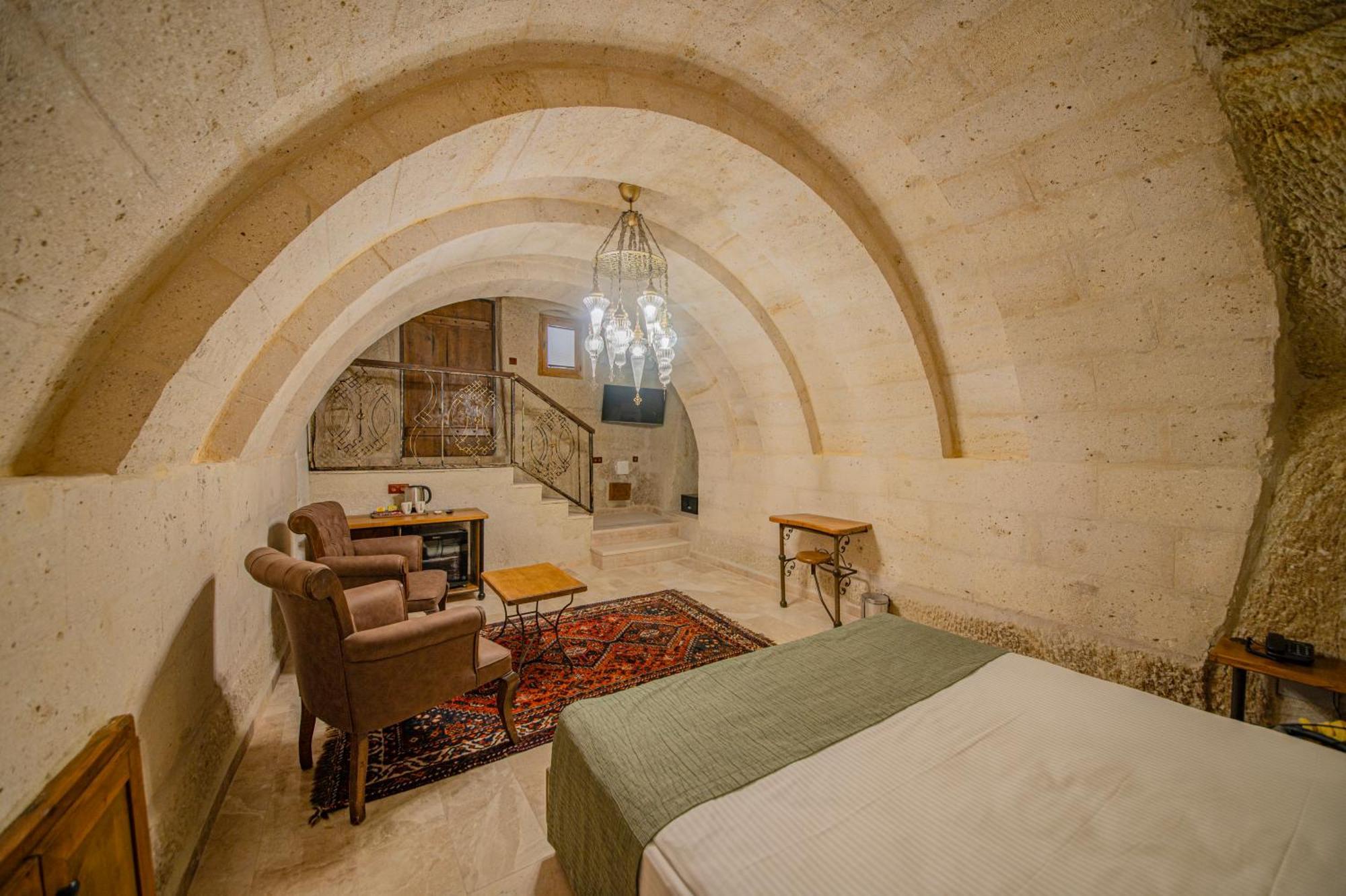 Ares Cave Suites เกอเรเม ภายนอก รูปภาพ