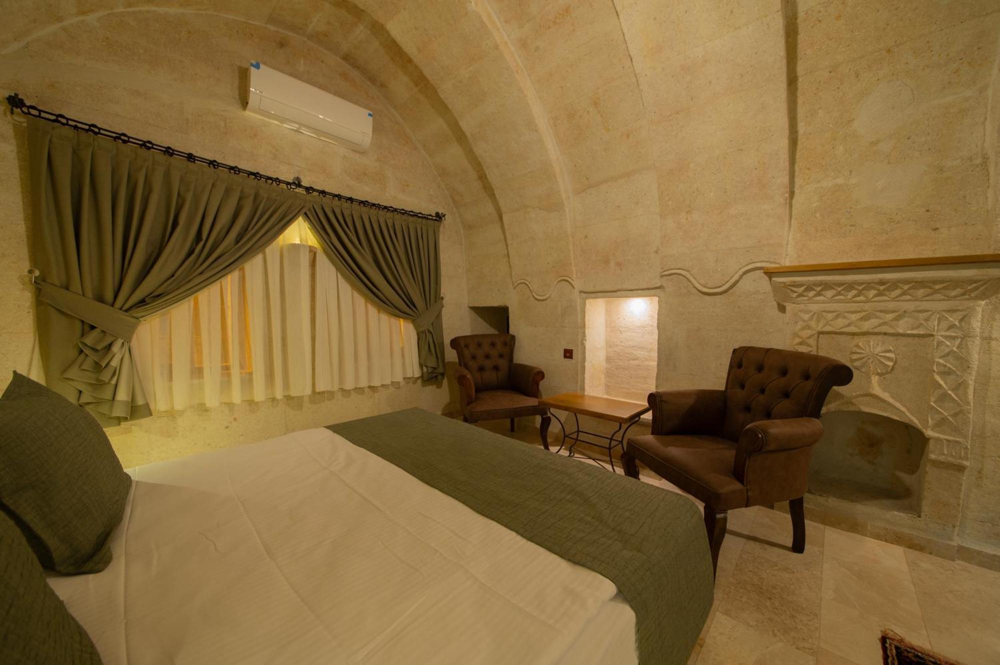 Ares Cave Suites เกอเรเม ภายนอก รูปภาพ