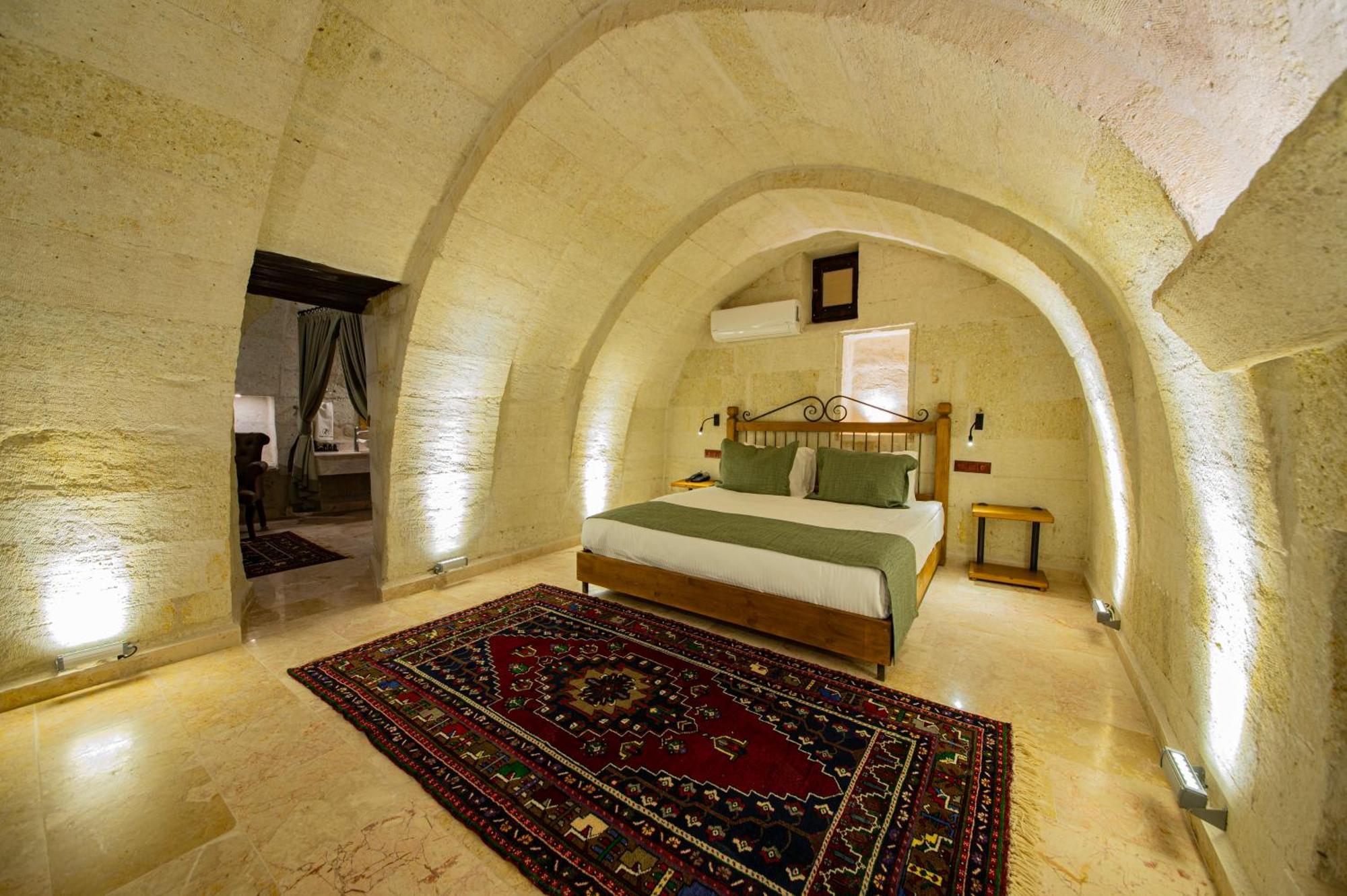 Ares Cave Suites เกอเรเม ภายนอก รูปภาพ