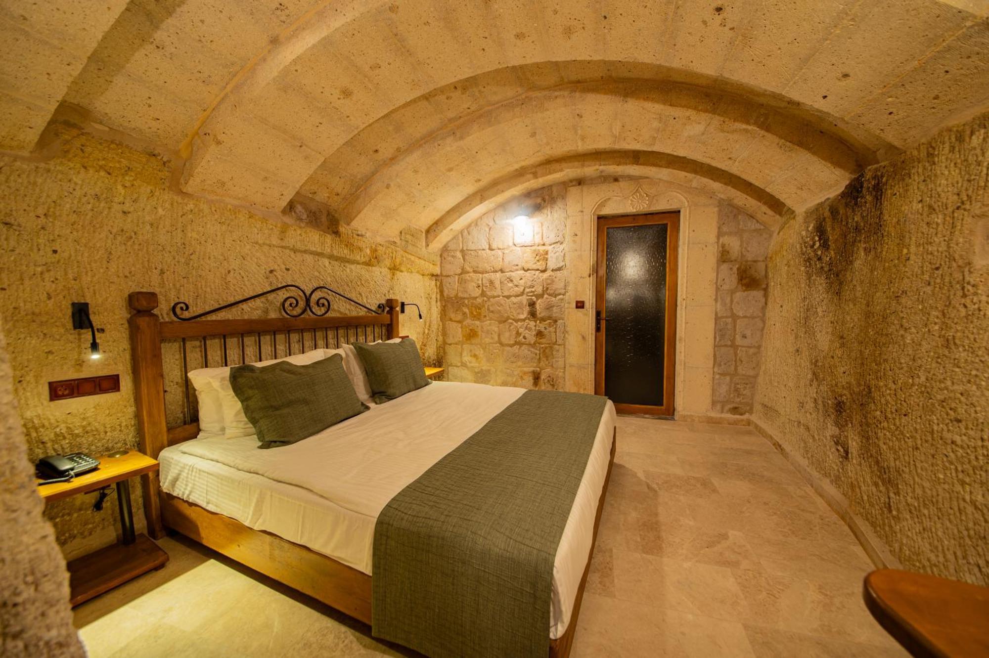 Ares Cave Suites เกอเรเม ภายนอก รูปภาพ