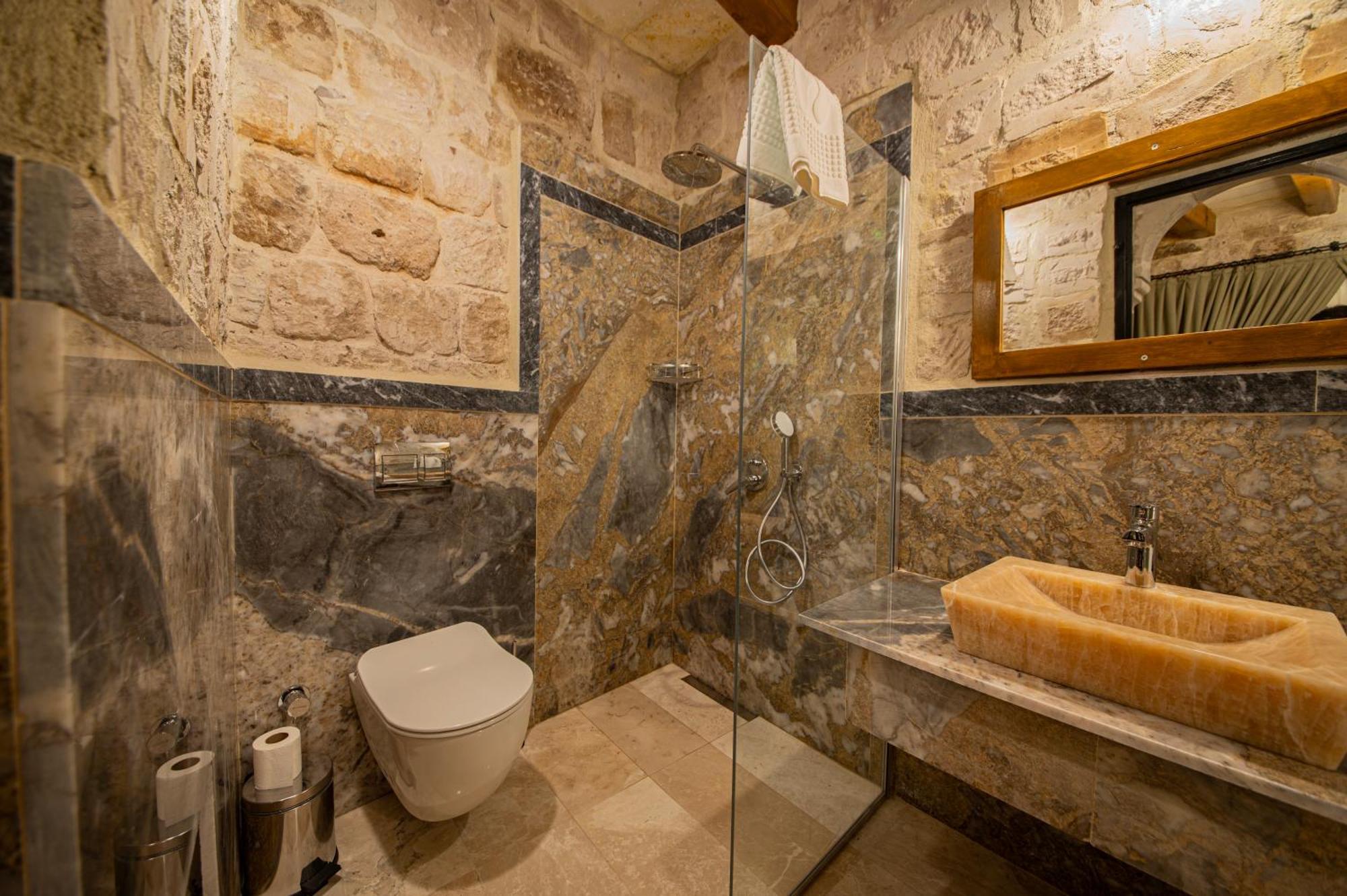 Ares Cave Suites เกอเรเม ภายนอก รูปภาพ